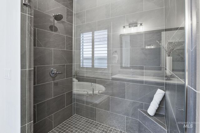 11371 W Heliopsis Dr, Star, ID 83669