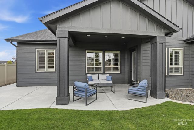 11371 W Heliopsis Dr, Star, ID 83669