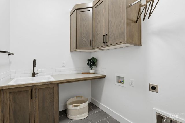 11371 W Heliopsis Dr, Star, ID 83669