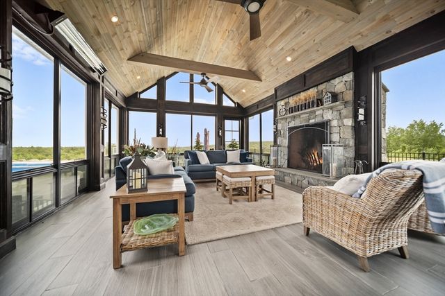 17 Chestnut Lane, Littleton, MA 01460