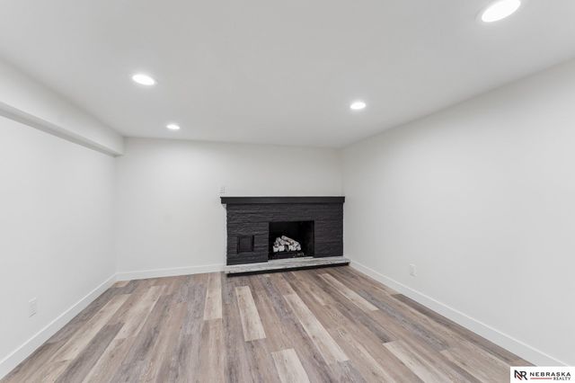 445 S 85th Street, Omaha, NE 68114