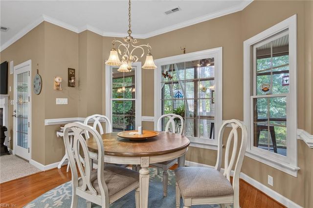 1 Black Oak CT, Poquoson, VA 23662