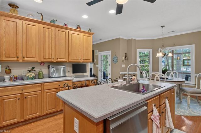 1 Black Oak CT, Poquoson, VA 23662