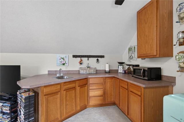 1 Black Oak CT, Poquoson, VA 23662