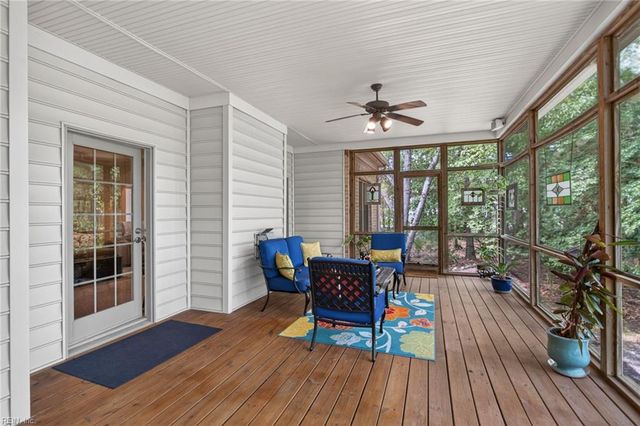 1 Black Oak CT, Poquoson, VA 23662
