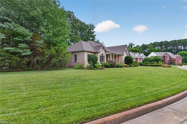 1 Black Oak CT, Poquoson, VA 23662
