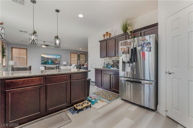 6847 Compass Cove Avenue, Las Vegas, NV 89142