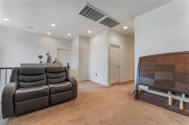 6847 Compass Cove Avenue, Las Vegas, NV 89142