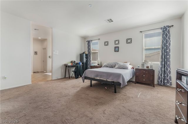 6847 Compass Cove Avenue, Las Vegas, NV 89142