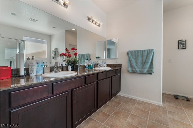 6847 Compass Cove Avenue, Las Vegas, NV 89142