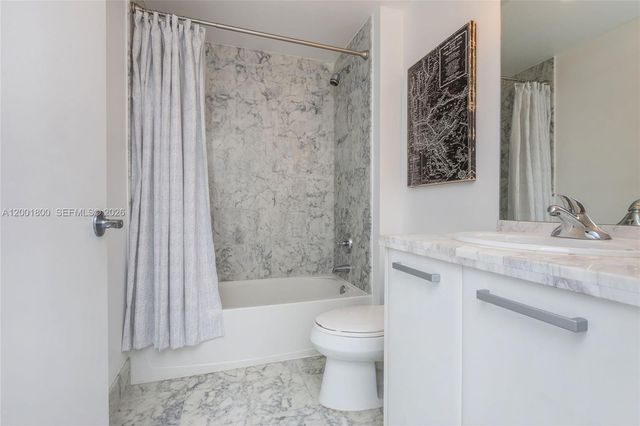 244 Biscayne Blvd 502, Miami, FL 33132