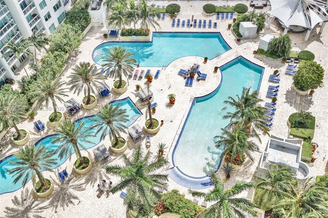 244 Biscayne Blvd 502, Miami, FL 33132