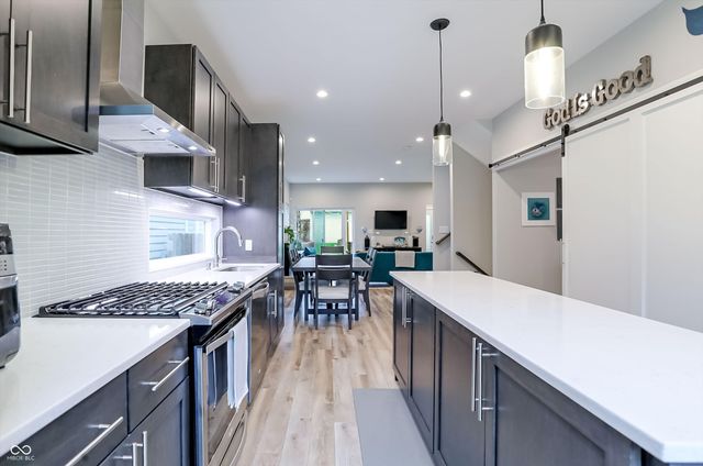 52 Central Greens Boulevard, Indianapolis, IN 46222