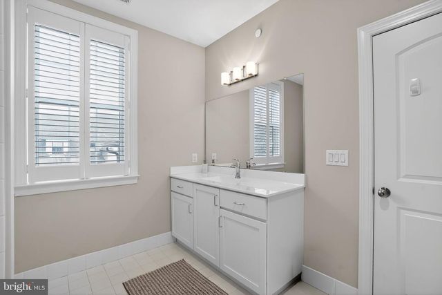 319 WHITEMARSH DR, Flourtown, PA 19031