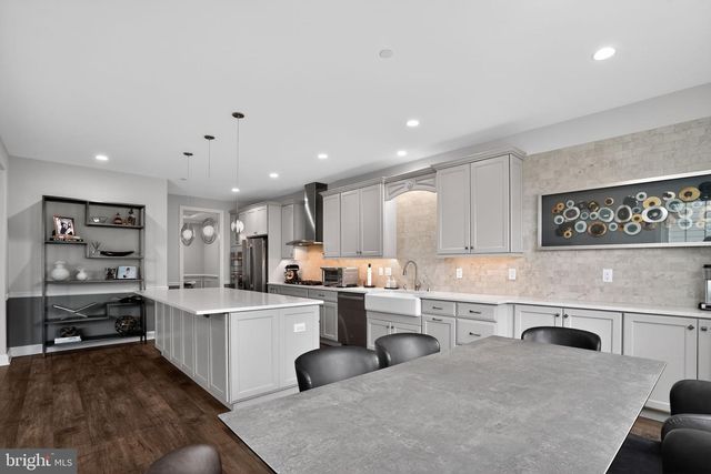 319 WHITEMARSH DR, Flourtown, PA 19031