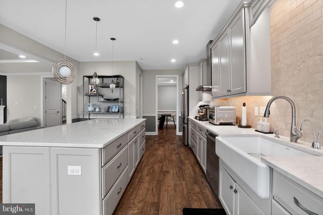 319 WHITEMARSH DR, Flourtown, PA 19031