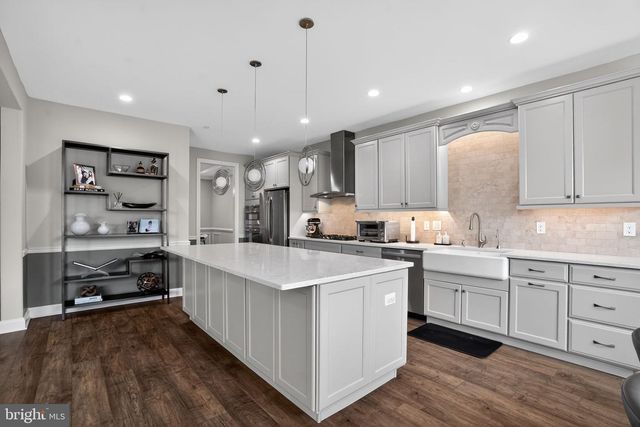 319 WHITEMARSH DR, Flourtown, PA 19031