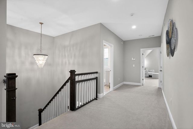 319 WHITEMARSH DR, Flourtown, PA 19031