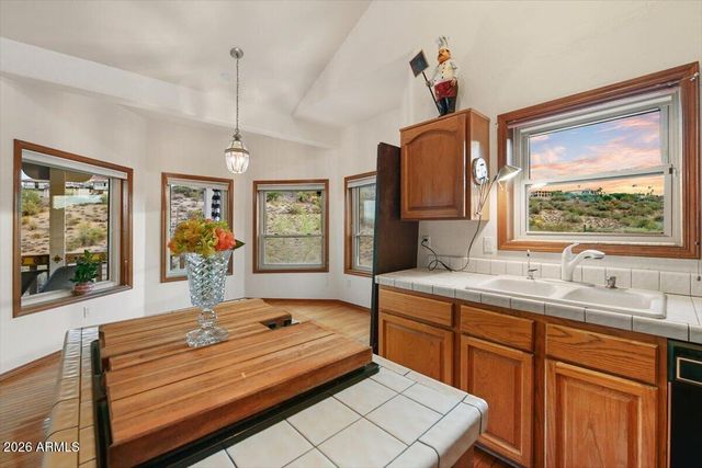16609 E EMERALD Drive, Fountain Hills, AZ 85268