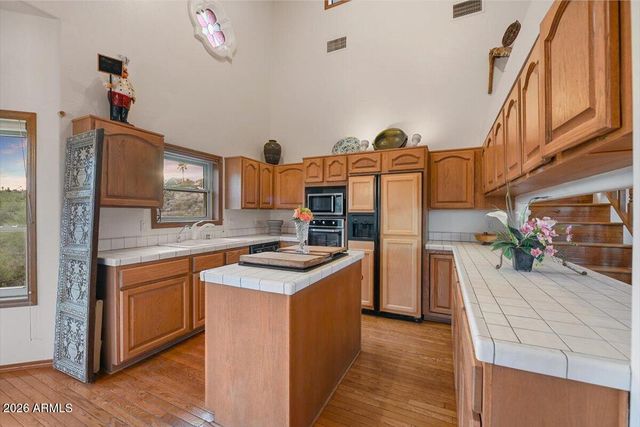 16609 E EMERALD Drive, Fountain Hills, AZ 85268