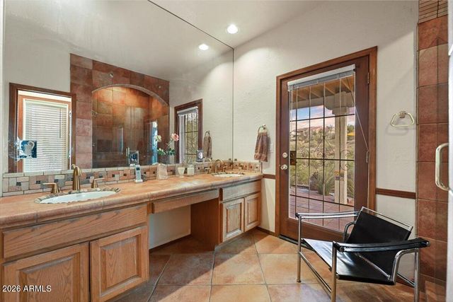 16609 E EMERALD Drive, Fountain Hills, AZ 85268