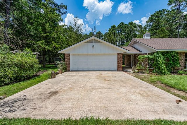 1002 Willson Road, Livingston, TX 77351