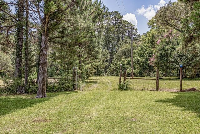 1002 Willson Road, Livingston, TX 77351