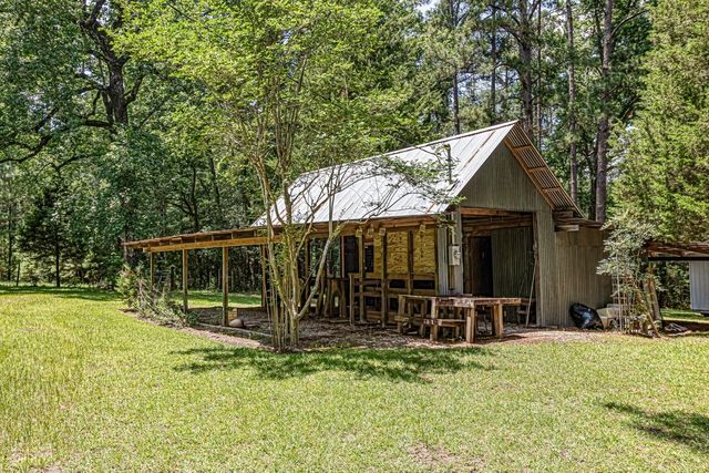1002 Willson Road, Livingston, TX 77351