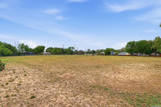 18835 Caballero, San Antonio, TX 78221