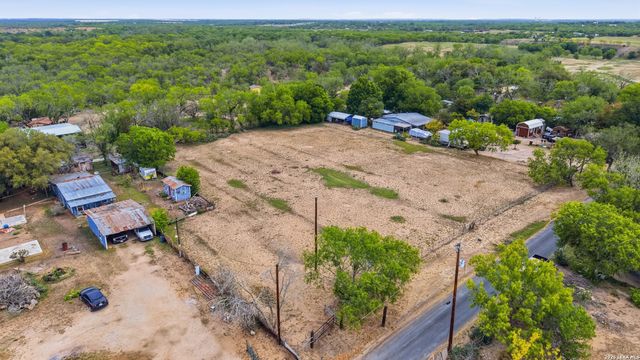 18835 Caballero, San Antonio, TX 78221