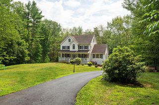 44 Gebig Road, Nottingham, NH 03290