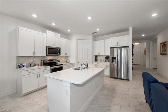 16520 Seagate PL, Bonita Springs, FL 34135