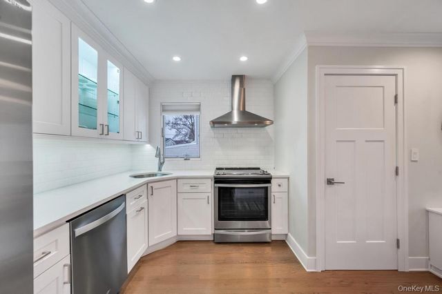 256 Division Avenue, Massapequa, NY 11758