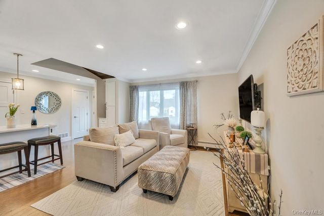 256 Division Avenue, Massapequa, NY 11758