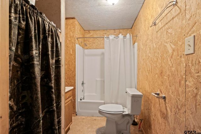 307 Fish Trap Ln, Naples, TX 75568