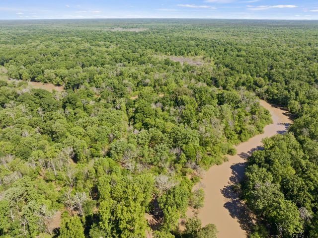 307 Fish Trap Ln, Naples, TX 75568