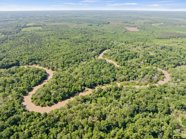 307 Fish Trap Ln, Naples, TX 75568