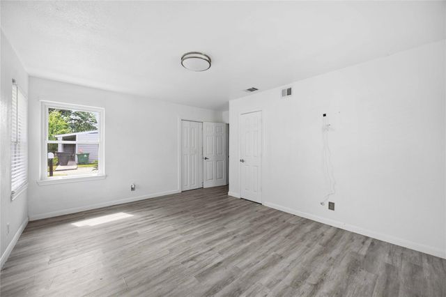 5919 Van Fleet Street, Houston, TX 77033