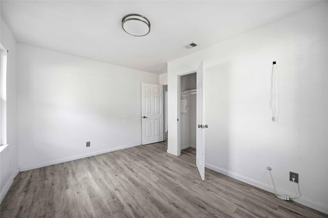 5919 Van Fleet Street, Houston, TX 77033