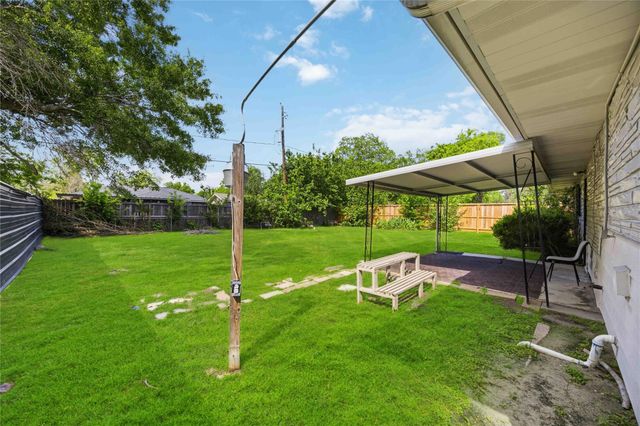 5919 Van Fleet Street, Houston, TX 77033