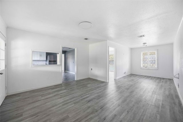 5919 Van Fleet Street, Houston, TX 77033