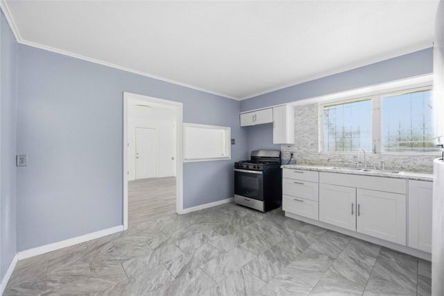 5919 Van Fleet Street, Houston, TX 77033