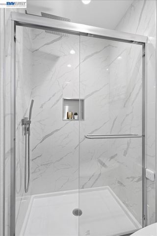 25055 25055 COPA DEL ORO DR 102, Hayward, CA 94545