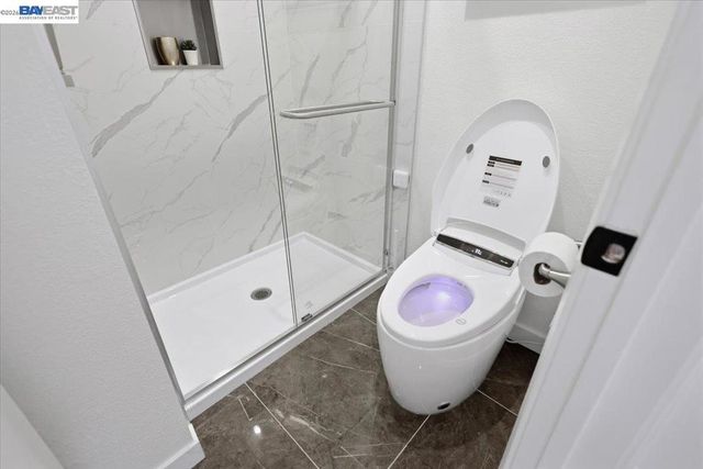 25055 25055 COPA DEL ORO DR 102, Hayward, CA 94545