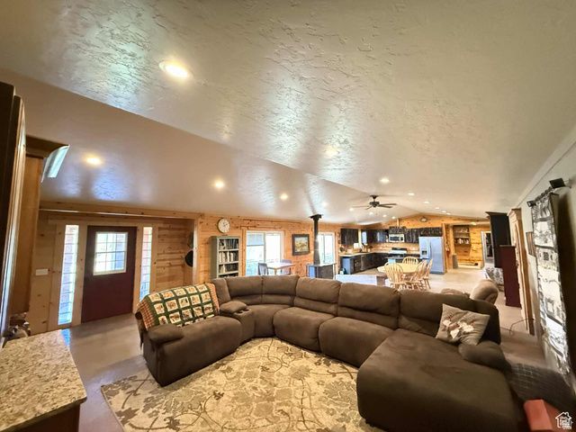 790 W 1000 S, Huntington, UT 84528