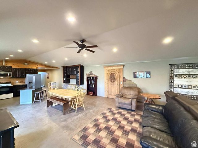 790 W 1000 S, Huntington, UT 84528