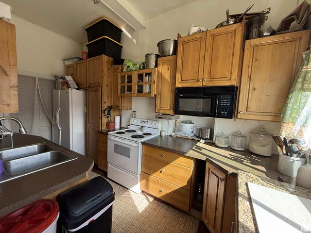 790 W 1000 S, Huntington, UT 84528