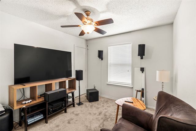 602 Hermosillo Plaza, Dallas, TX 75211