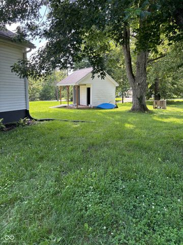 7150 W 450 S, Columbus, IN 47201