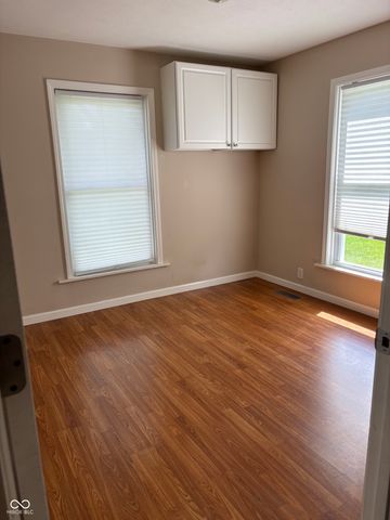 7150 W 450 S, Columbus, IN 47201